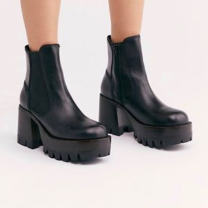 BRAND NEW NEVER WORN Preston Platform Ankle Boots